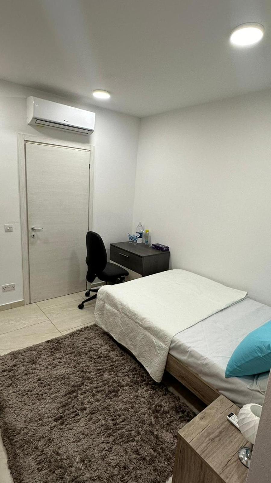 Your Elegant Home Away From Home Shared Apartment Only With Host Żebbuġ Eksteriør billede