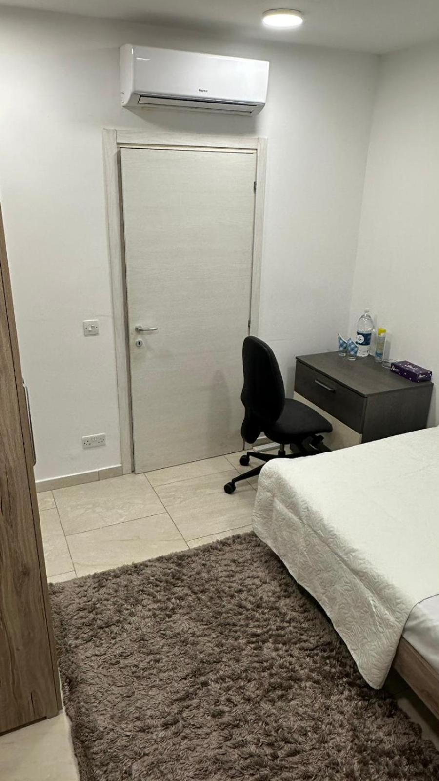 Your Elegant Home Away From Home Shared Apartment Only With Host Żebbuġ Eksteriør billede