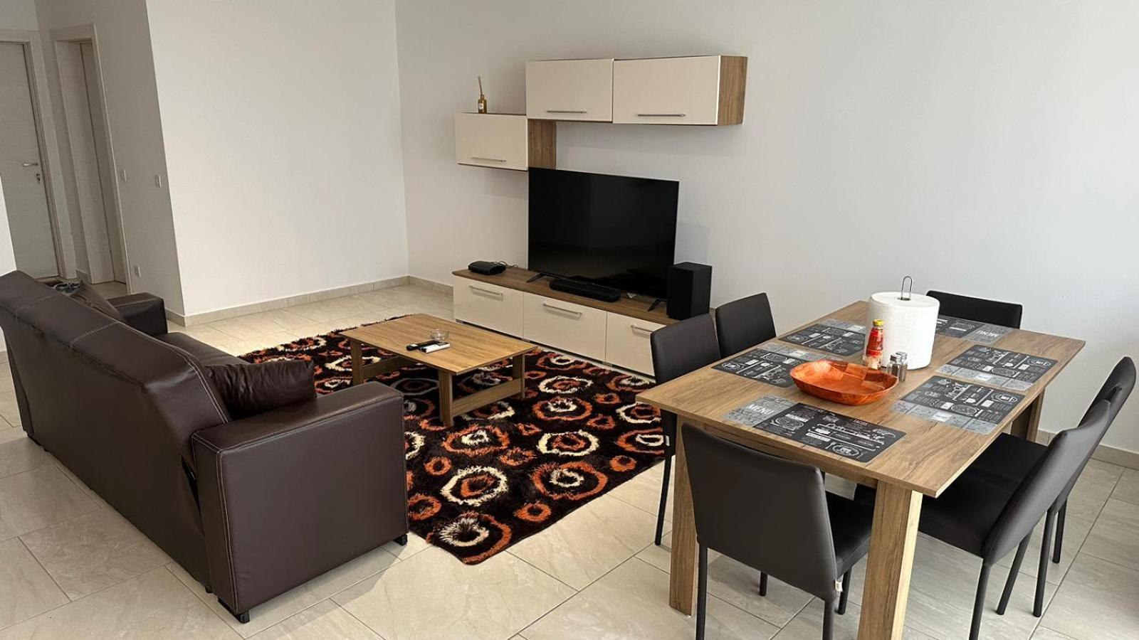 Your Elegant Home Away From Home Shared Apartment Only With Host Żebbuġ Eksteriør billede