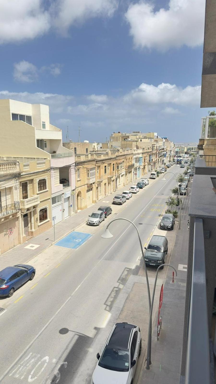 Your Elegant Home Away From Home Shared Apartment Only With Host Żebbuġ Eksteriør billede